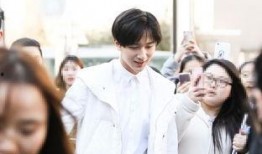 李宏毅最新爆料消息视频,揭秘娱乐圈不为人知的秘密